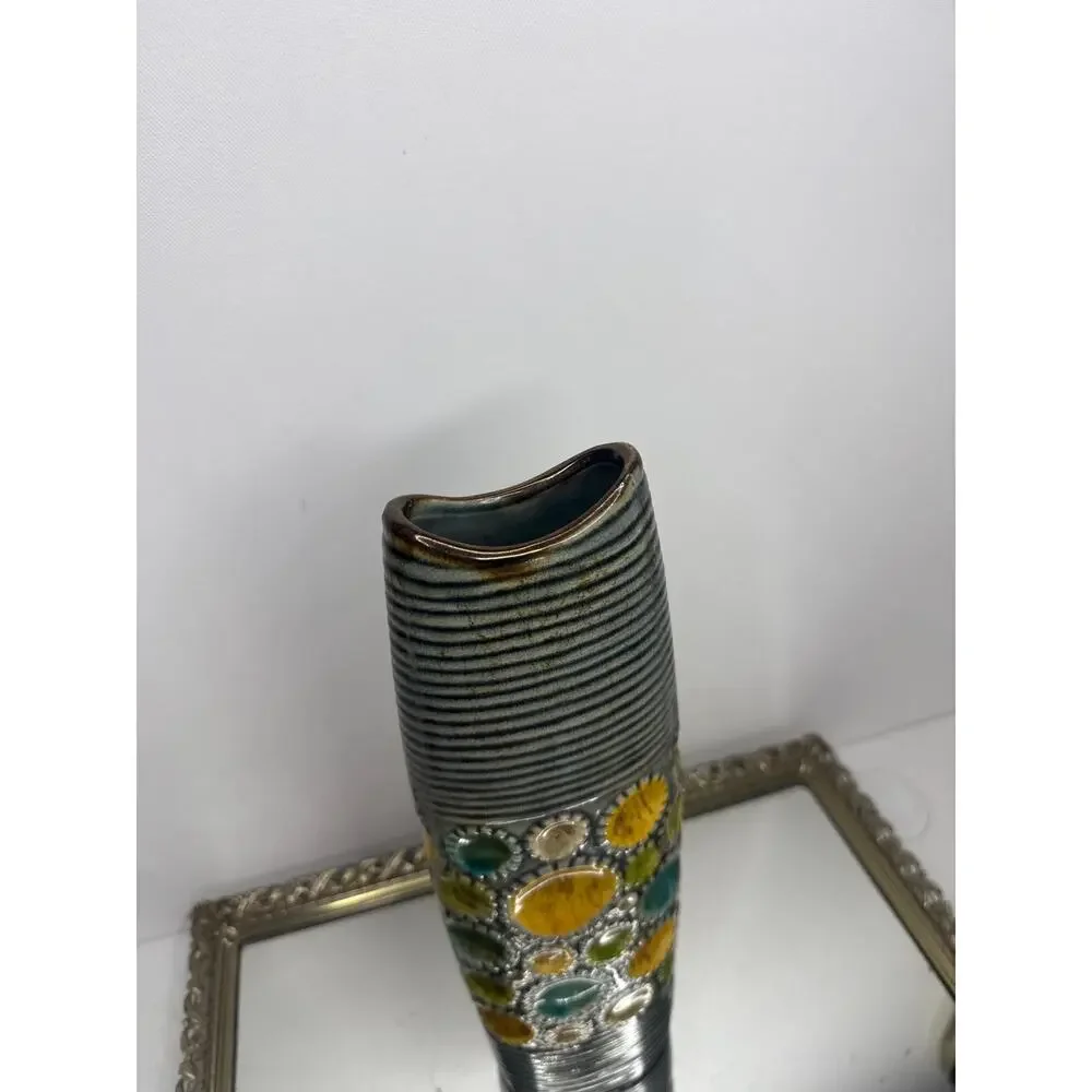 Unique Ribbed Floral & Garden Flower Vase Decorative Vase